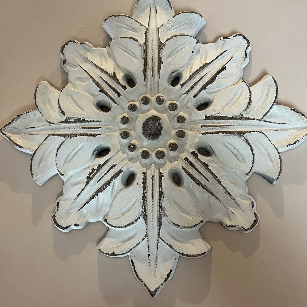 Elegant White and Gray Wall Decor
